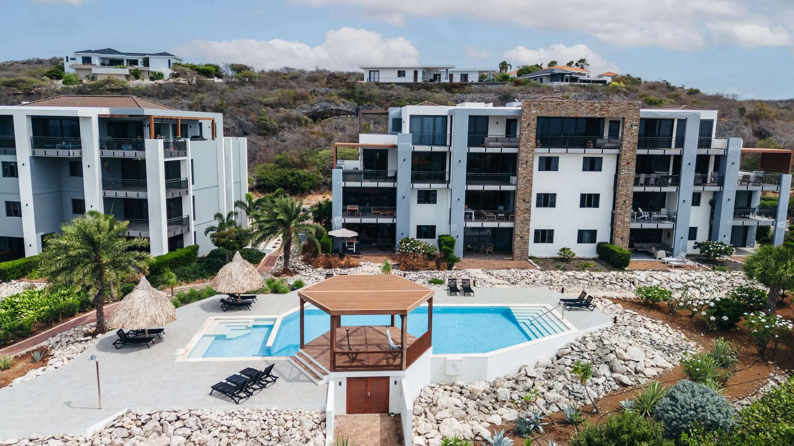 Holland House - Cape Marie 1401