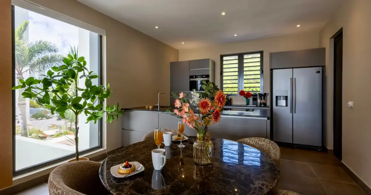 Holland House - Cape Marie 1401