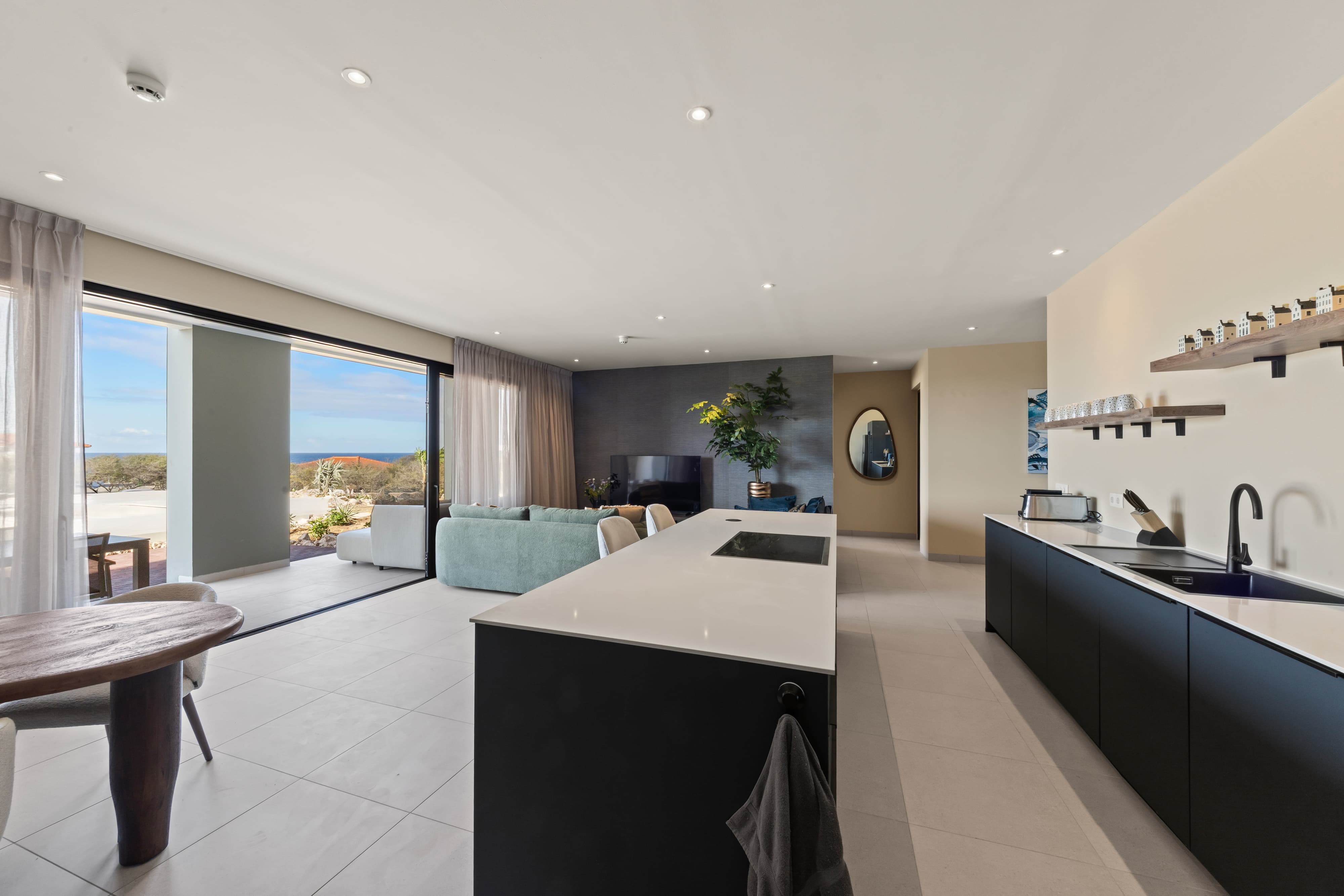 Holland House - Cape Marie C3