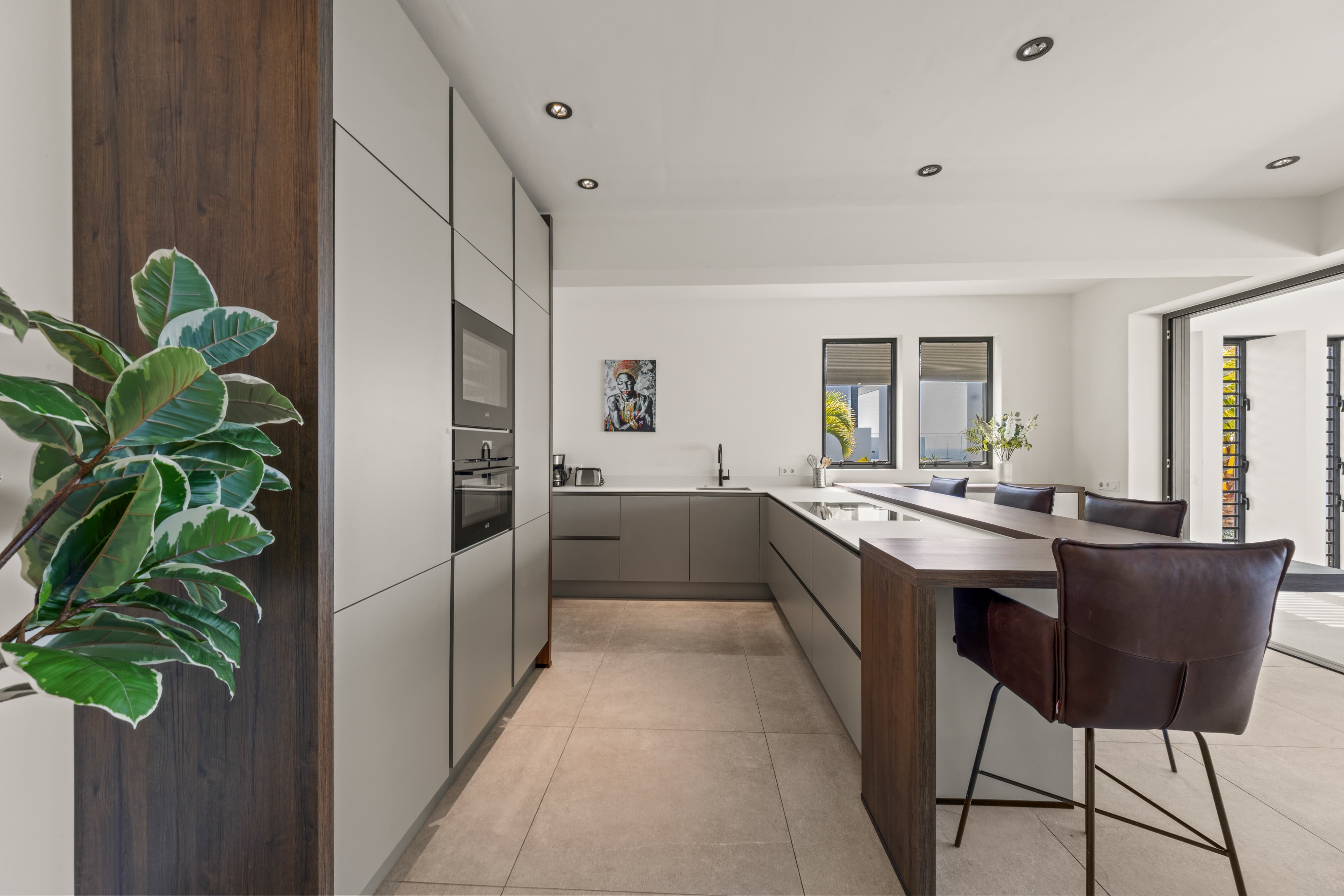 Holland House - Blue Bay - on a cliff with a phenomenal sea view