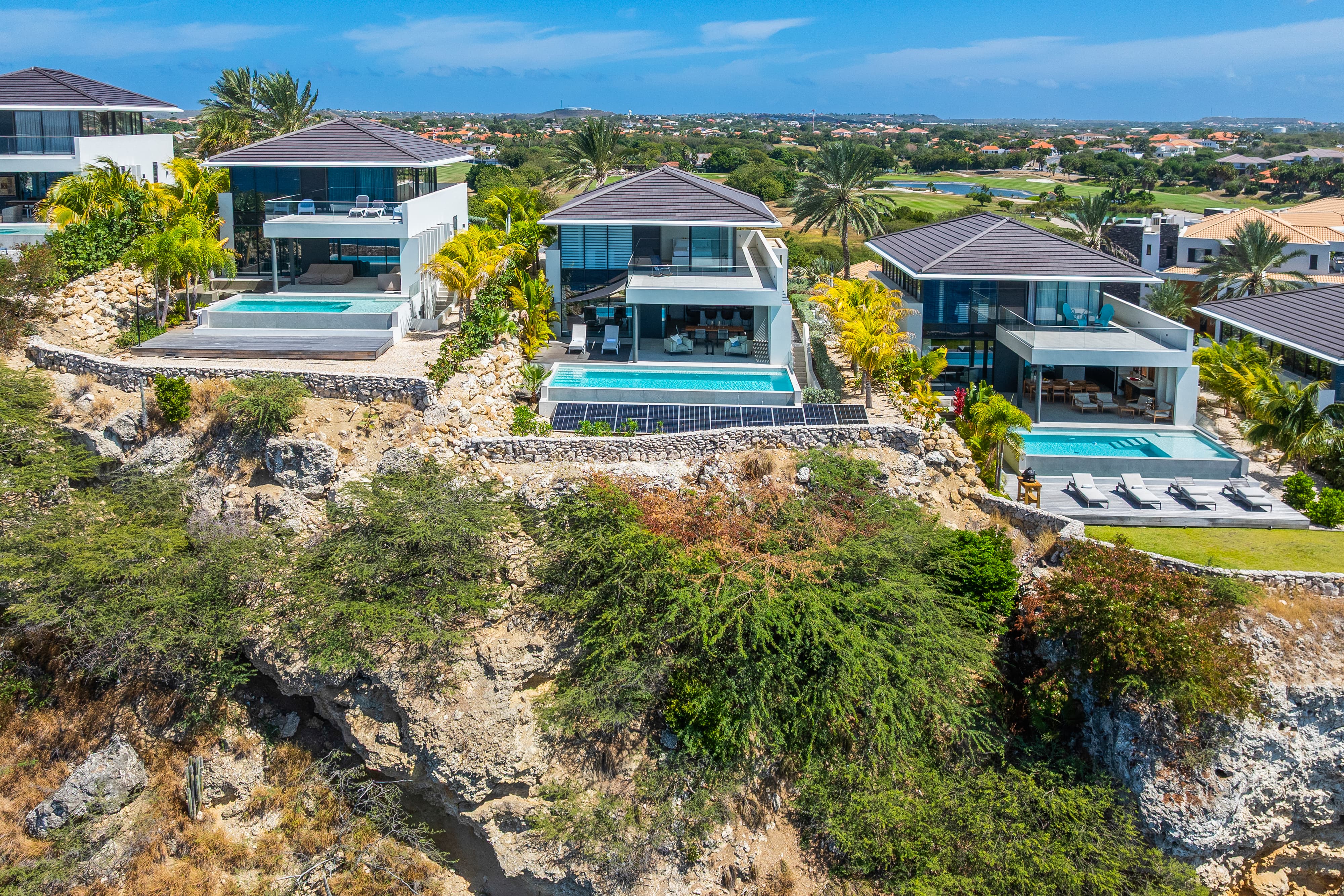 Holland House - Blue Bay - on a cliff with a phenomenal sea view