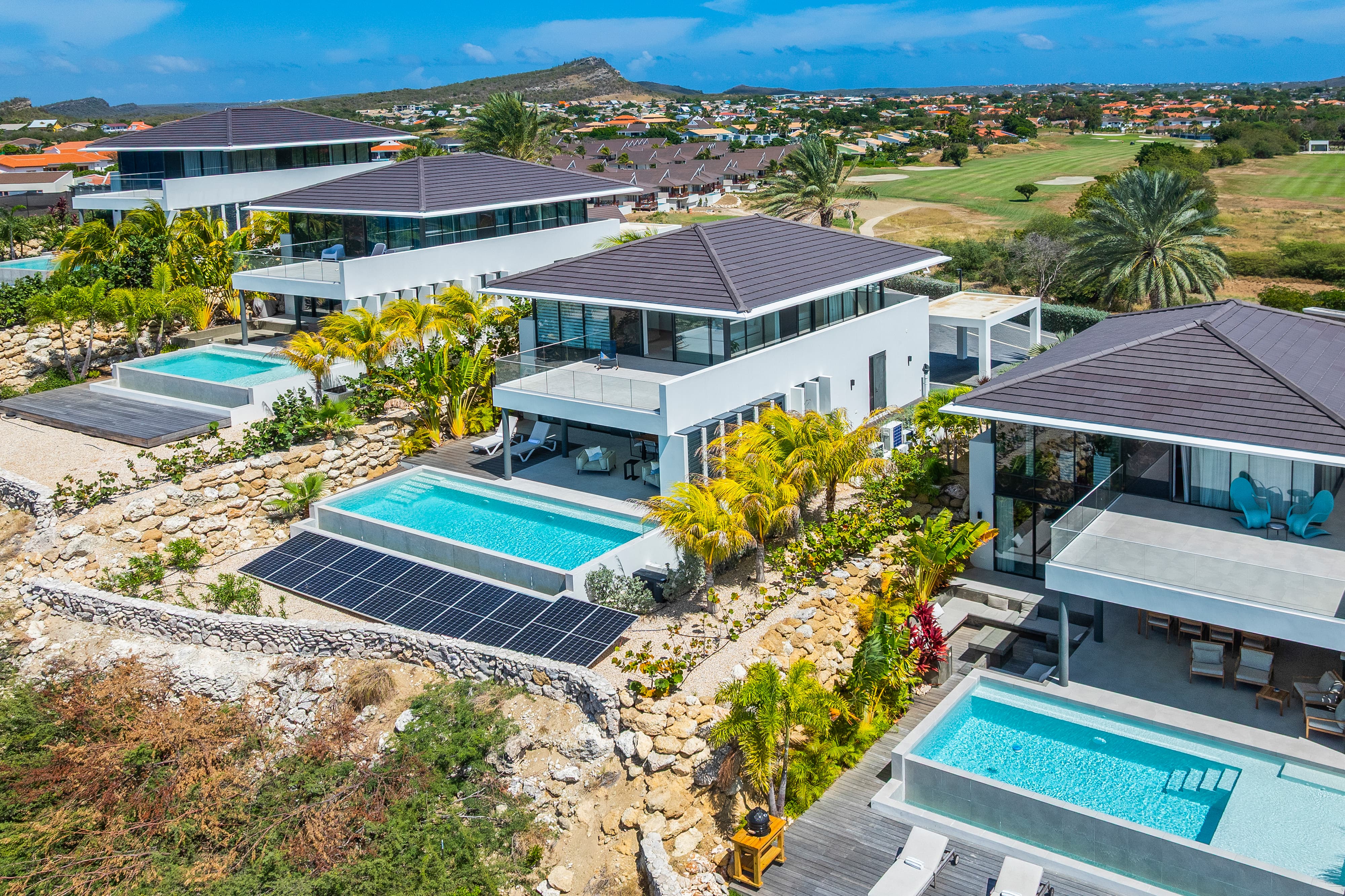 Holland House - Blue Bay - on a cliff with a phenomenal sea view