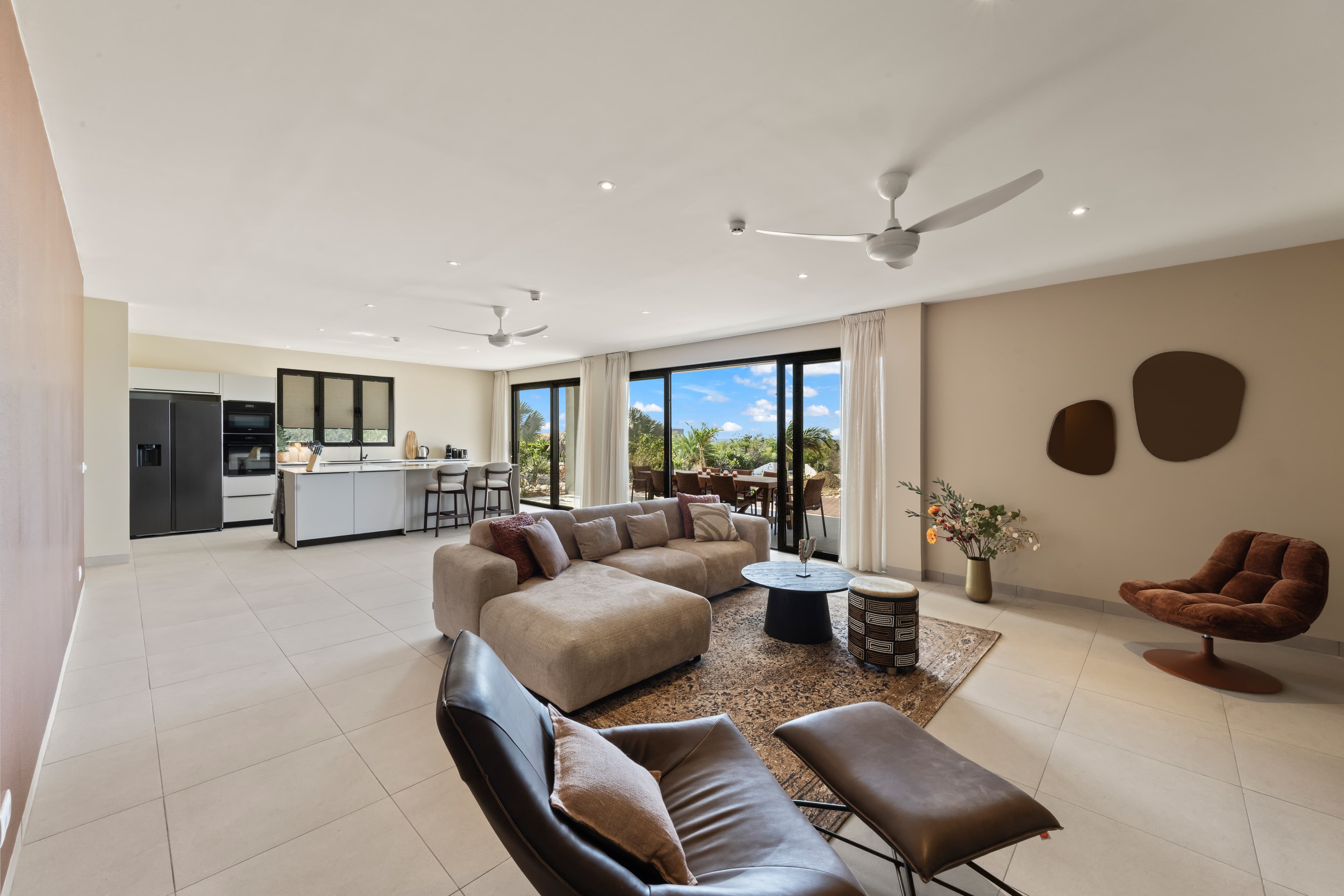 Holland House - Cape Marie C4