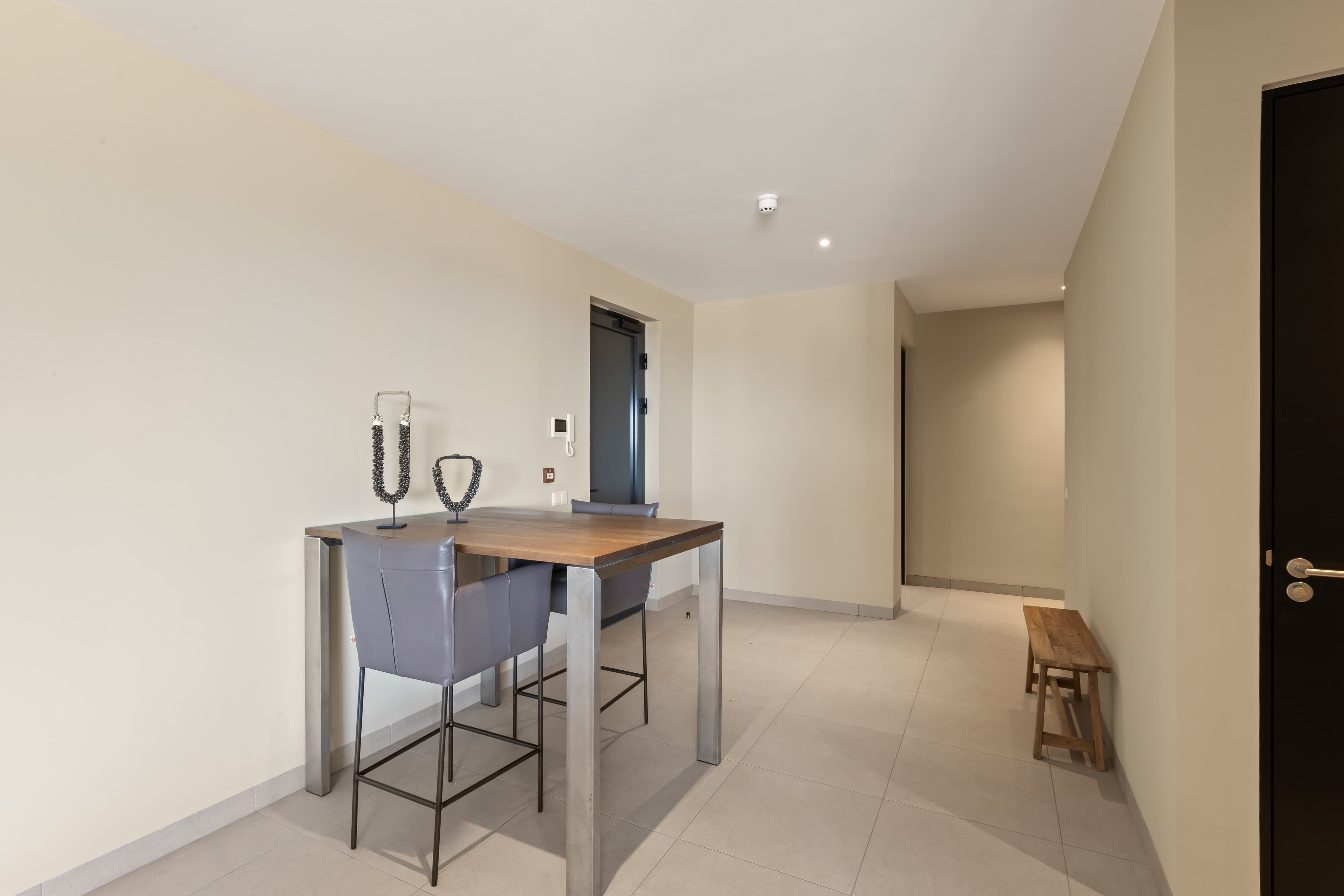 Holland House - Cape Marie C4