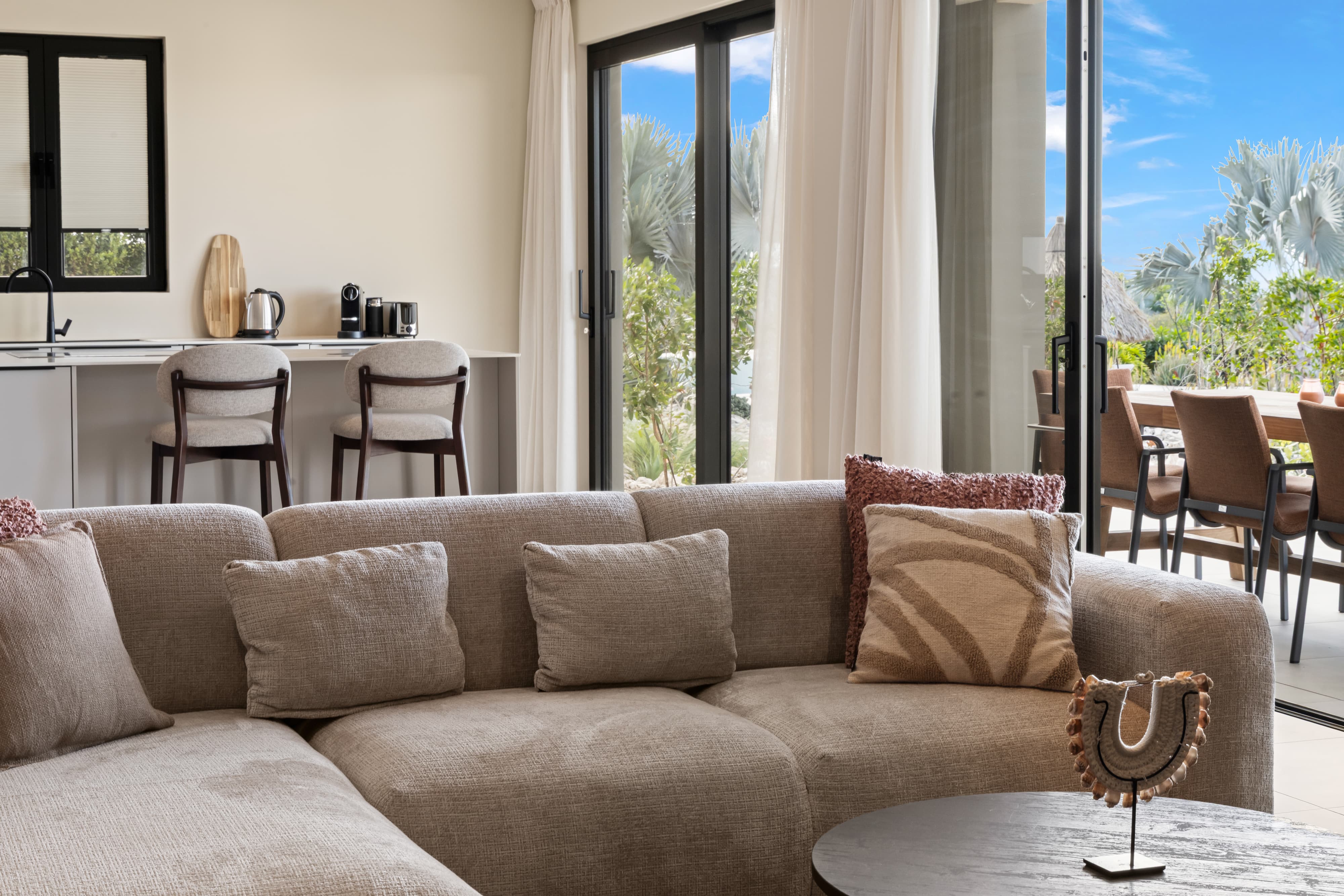 Holland House - Cape Marie C4