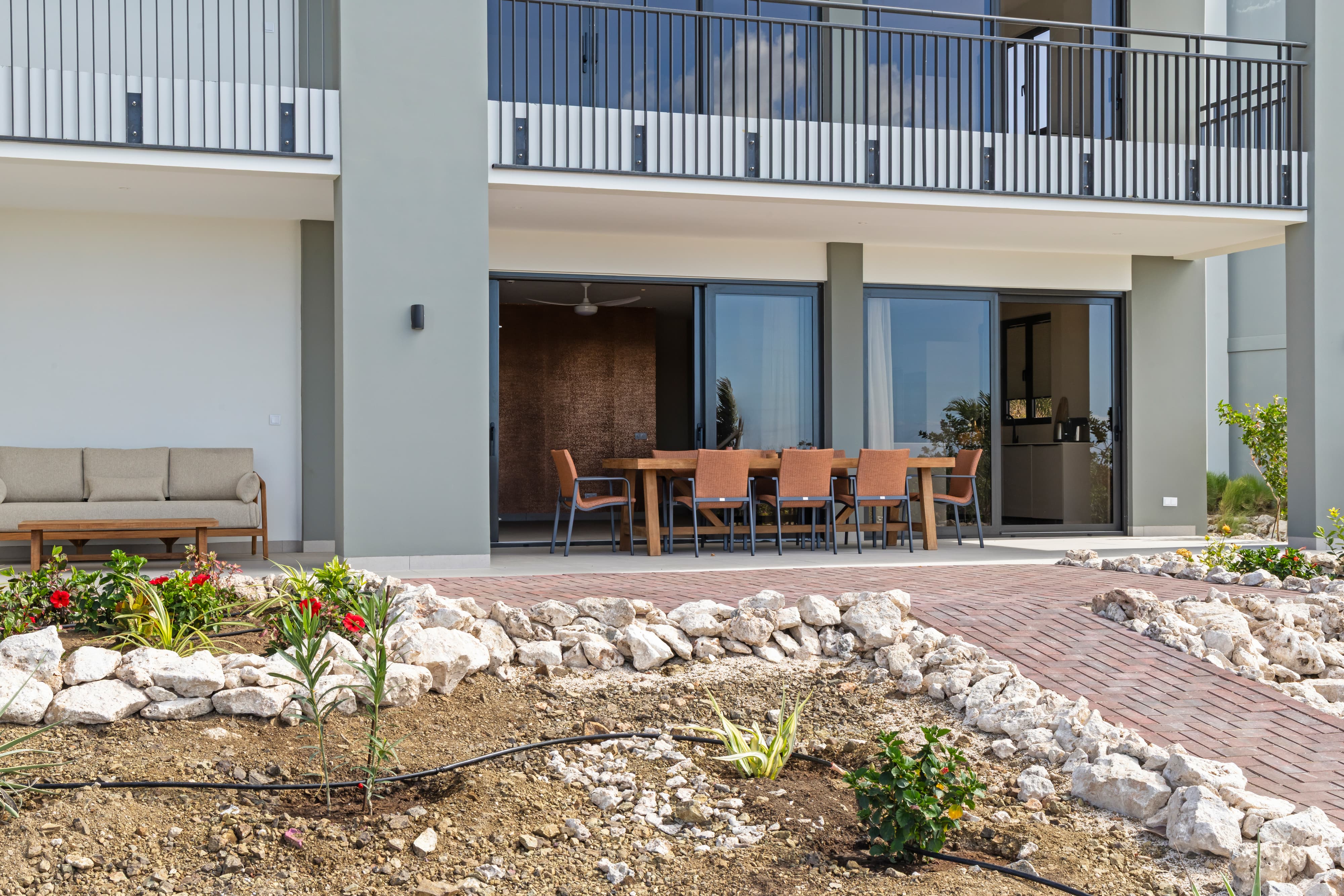 Holland House - Cape Marie C4