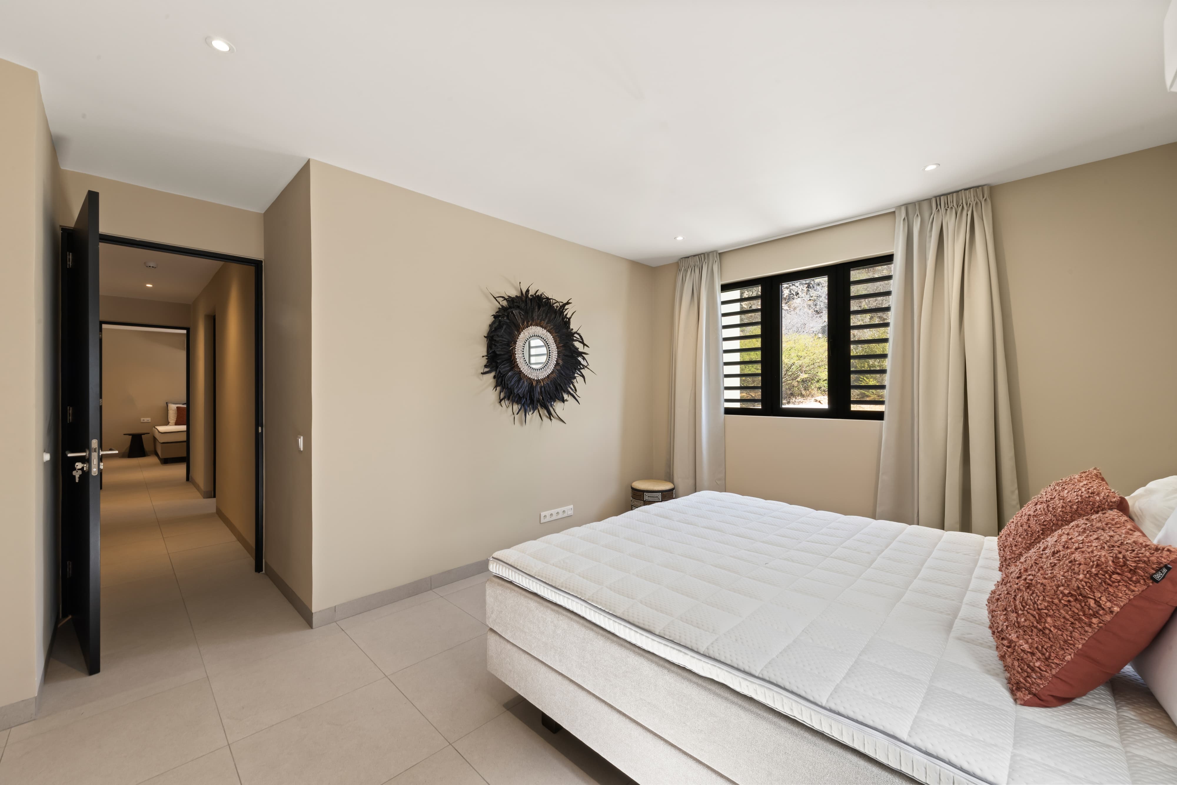 Holland House - Cape Marie C4